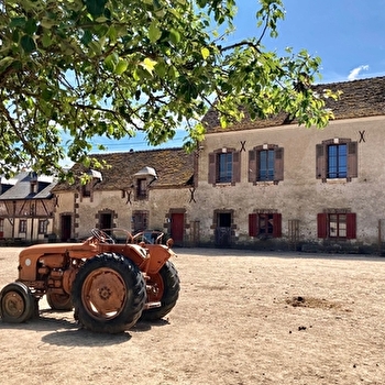 Gîte de groupe la Ferme du château - SAINT-FARGEAU