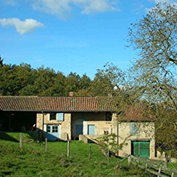 Gîte d'Etape 'Les Châtaigniers d'Ouilly' - NAVOUR-SUR-GROSNE