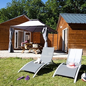 Camping Le Bois Guillaume - VILLENEUVE-LES-GENETS