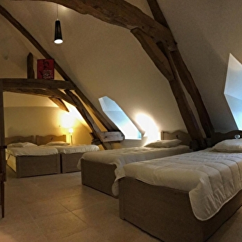 L'Auberge de Jeunesse  - TREIGNY-PERREUSE-SAINTE-COLOMBE