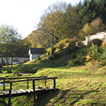 Centre d'accueil et d'hebergement - la source du tampa - LA ROSIERE
