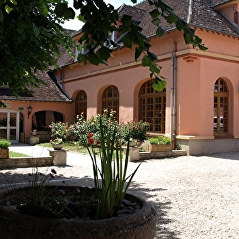 Village Vacances La Vallée de l'Yonne - ARMEAU