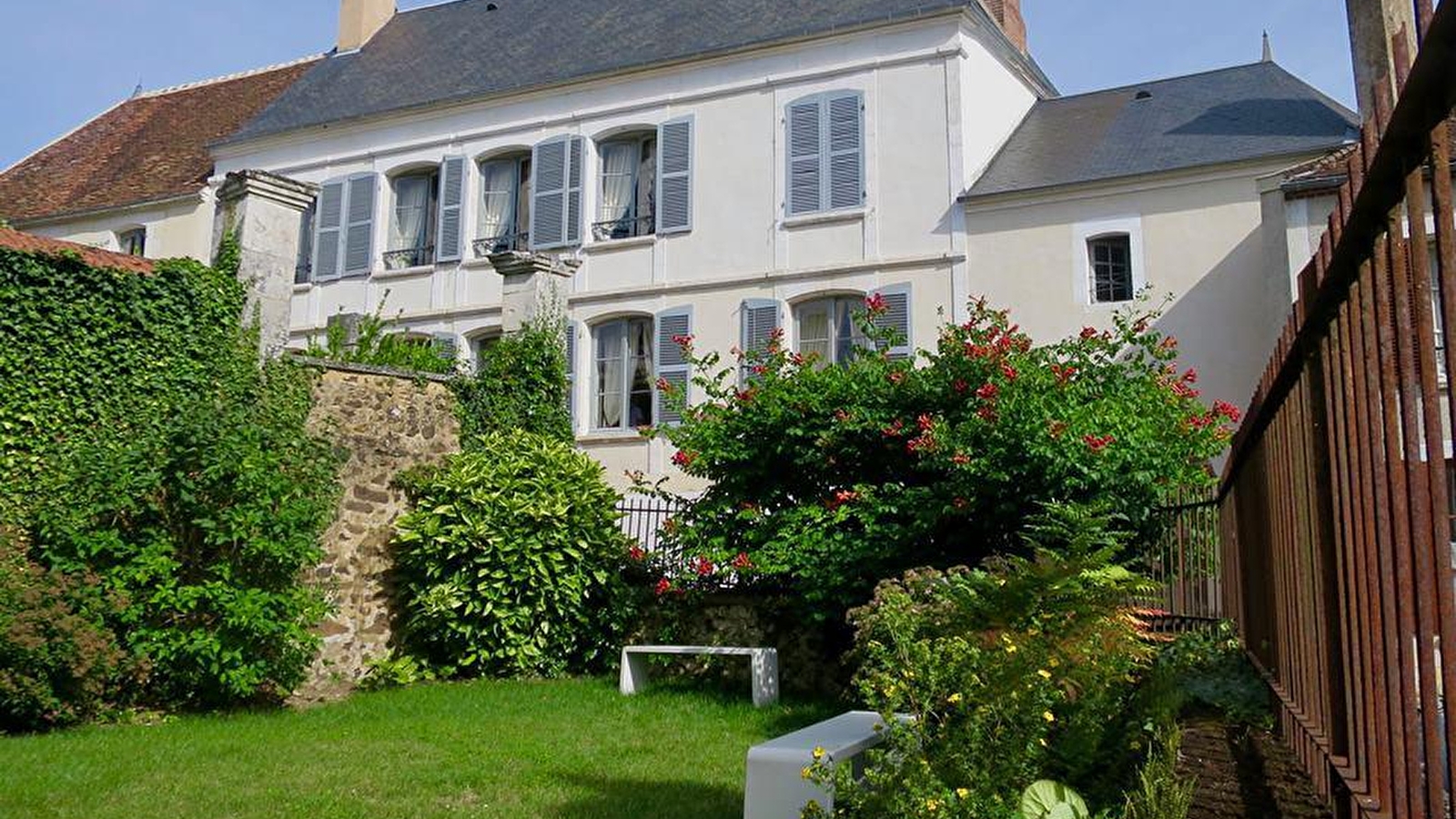 Découvrez la Maison natale de Colette, seuil de sa création littéraire